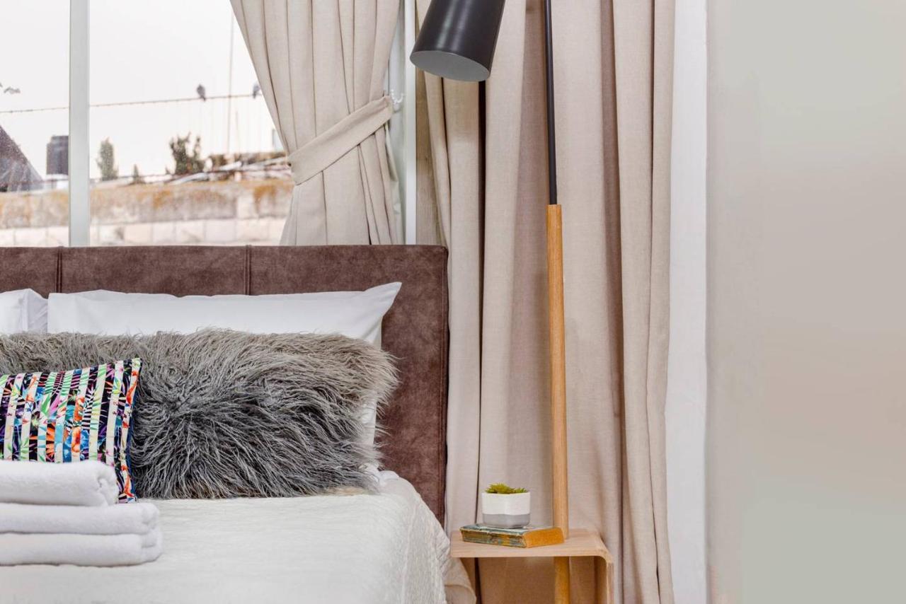 Authentic One Bedroom Apartment In City Center Иерусалим Экстерьер фото